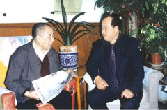 中共中央原副主席李德生在家中亲切接见刘希山教授